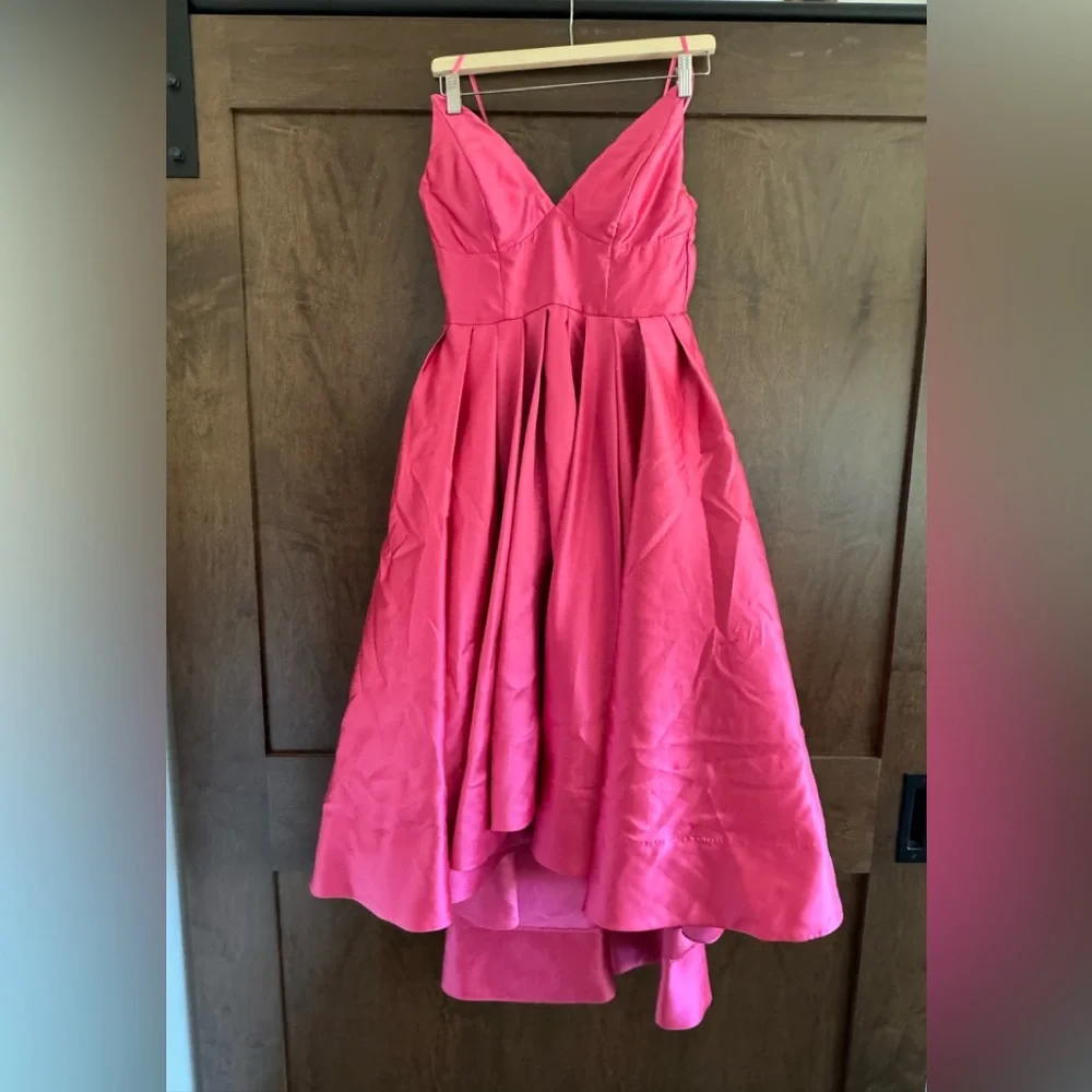 Hutch Sabrina Strapless V-Neck Pleated High-Low Gown - Picture 2 of 6